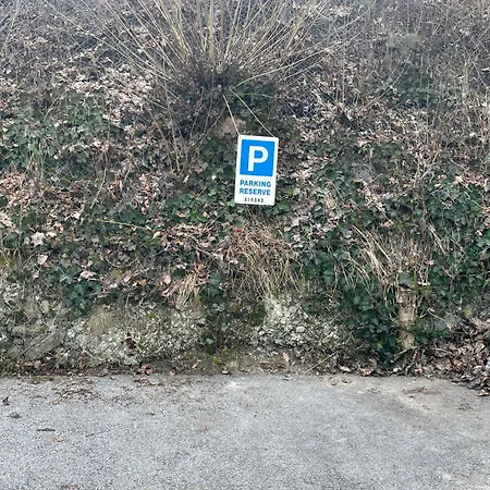 Charmante Maisonnette Avec Vue Sur Les Montagnes *