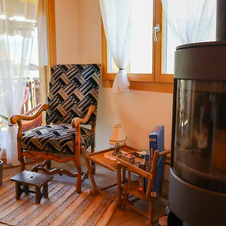 Charmante Maisonnette Avec Vue Sur Les Montagnes