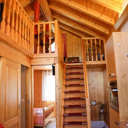 Charmante Maisonnette Avec Vue Sur Les Montagnes シャレー