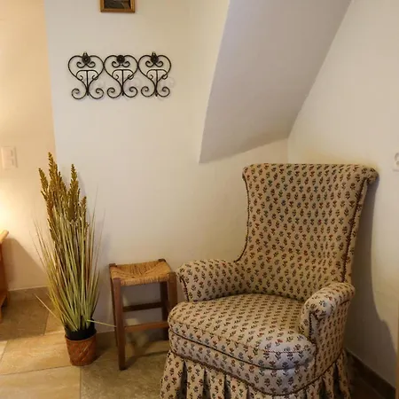 Charmante Maisonnette Avec Vue Sur Les Montagnes Chalet