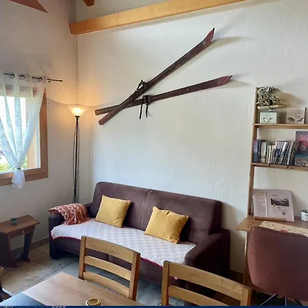 샬레 Charmante Maisonnette Avec Vue Sur Les Montagnes Chalais