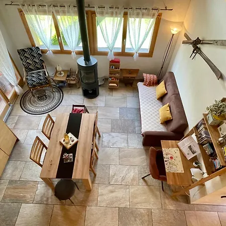 Charmante Maisonnette Avec Vue Sur Les Montagnes *