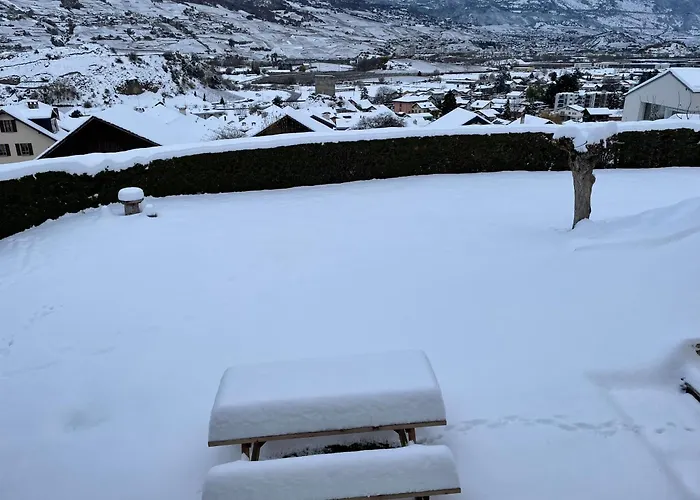 Charmante Maisonnette Avec Vue Sur Les Montagnes Chalet Chalais