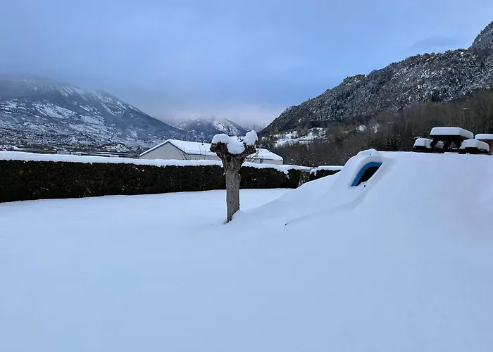 Charmante Maisonnette Avec Vue Sur Les Montagnes Chalet Chalais