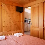 Charmante Maisonnette Avec Vue Sur Les Montagnes Σαλέ *
