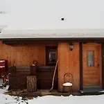 Domek alpejski Charmante Maisonnette Avec Vue Sur Les Montagnes