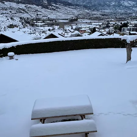 Charmante Maisonnette Avec Vue Sur Les Montagnes 샬레 Chalais